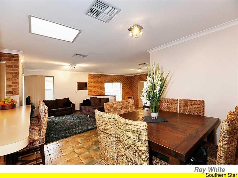 34 Jade Street, Mount Richon WA 6112