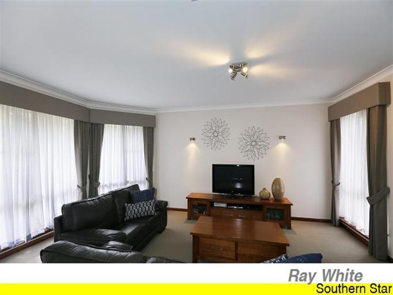 34 Jade Street, Mount Richon WA 6112