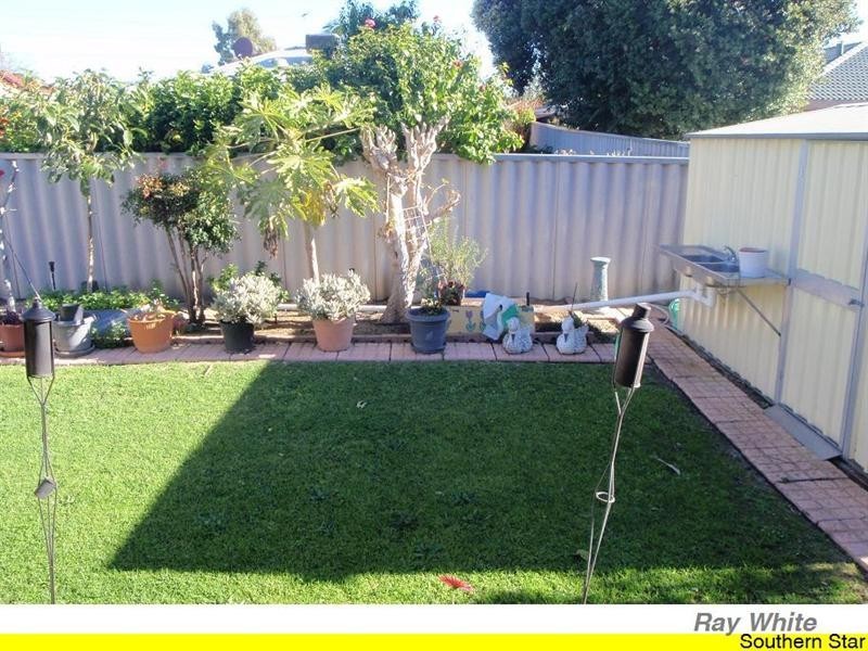 Seville Grove WA 6112