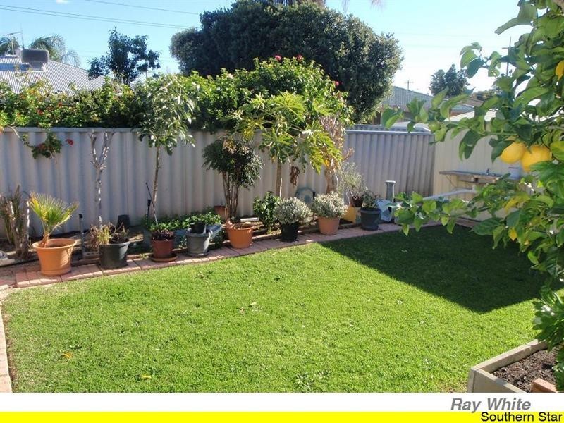 Seville Grove WA 6112