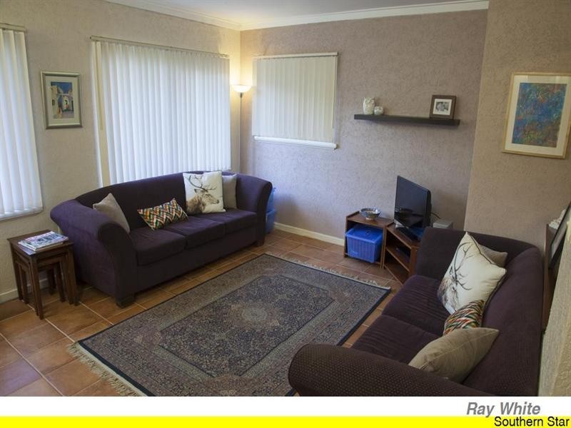 24 Peter Street, Kelmscott WA 6111