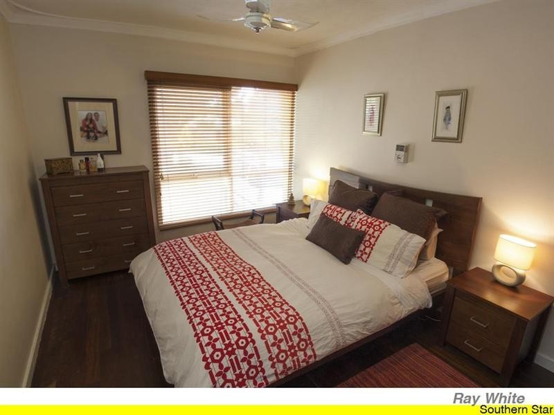 24 Peter Street, Kelmscott WA 6111