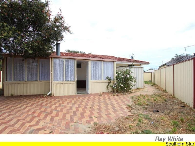 7 Hickson Avenue, Armadale WA 6112