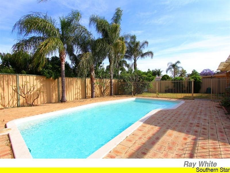 Seville Grove WA 6112