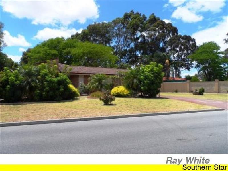 18 Braemore Street, Seville Grove WA 6112