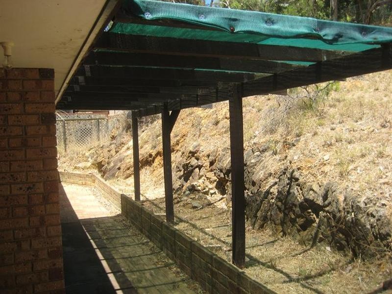 14 Amethyst Crescent, Mount Richon WA 6112