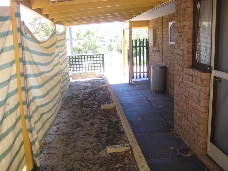 14 Amethyst Crescent, Mount Richon WA 6112