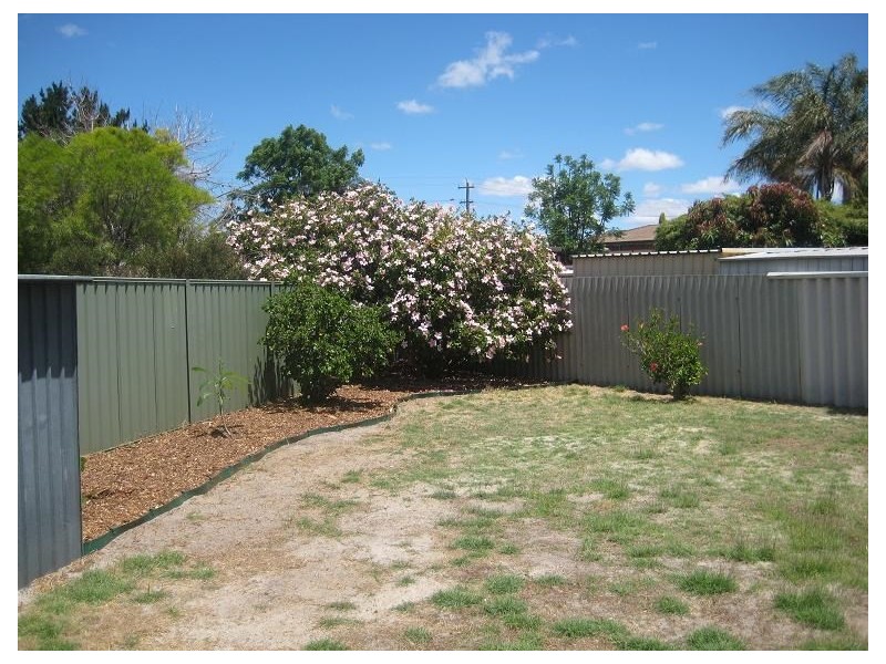 17B Dwyer Crescent, Gosnells WA 6110