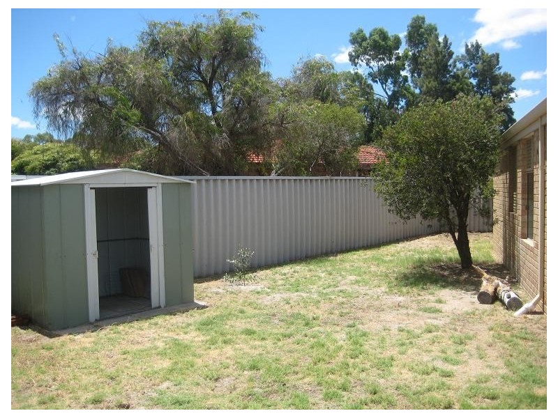 17B Dwyer Crescent, Gosnells WA 6110