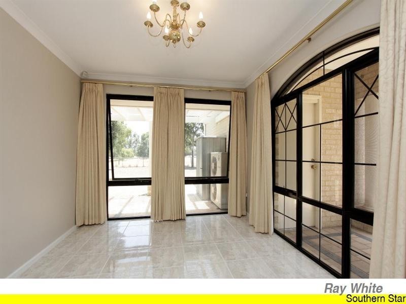 754 Rowley Road, Oakford WA 6121