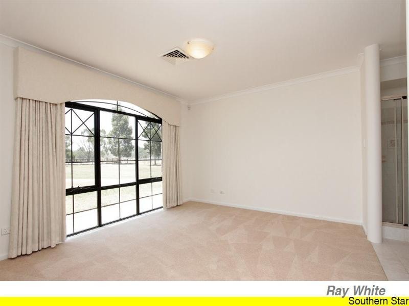 754 Rowley Road, Oakford WA 6121