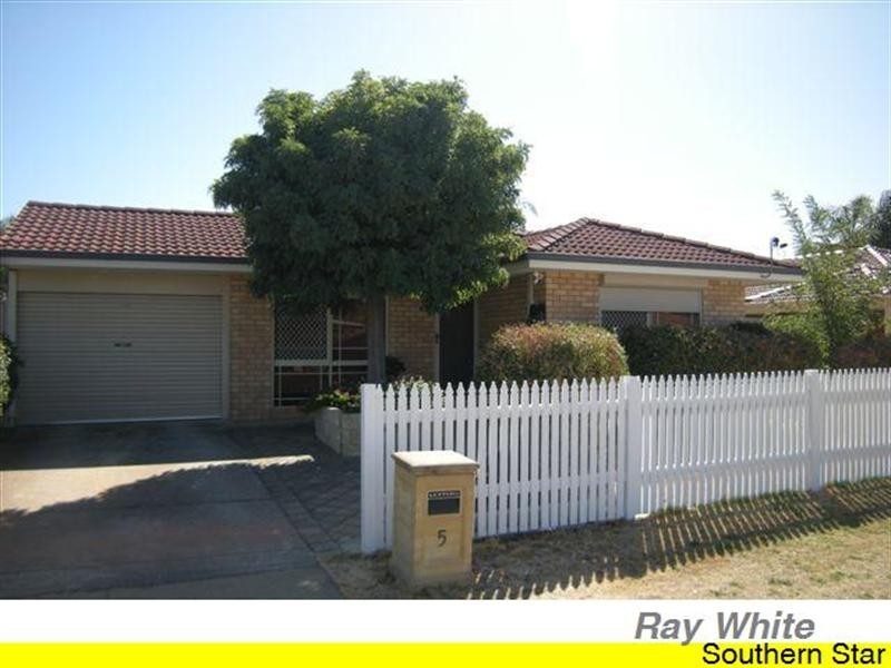 5 Jooleen Way, Thornlie WA 6108