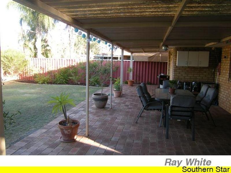 5 Jooleen Way, Thornlie WA 6108