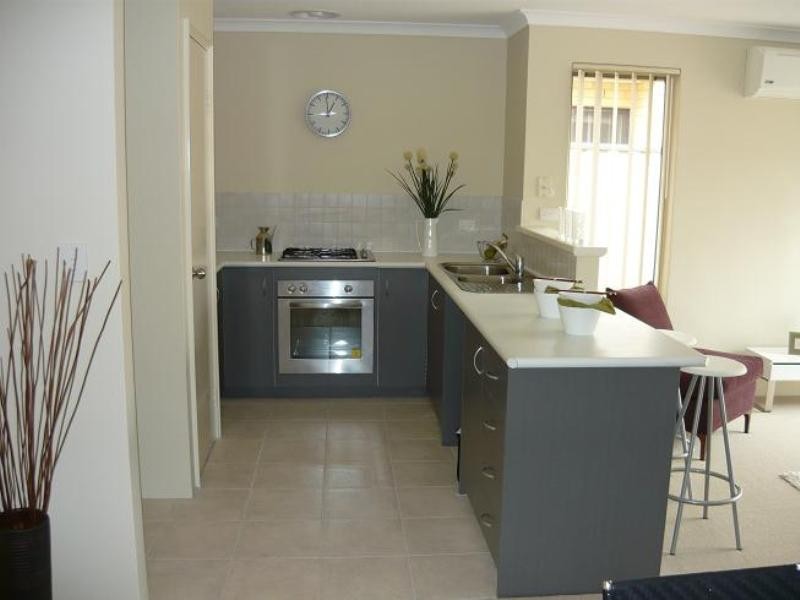 28/65 Little John Road, Armadale WA 6112