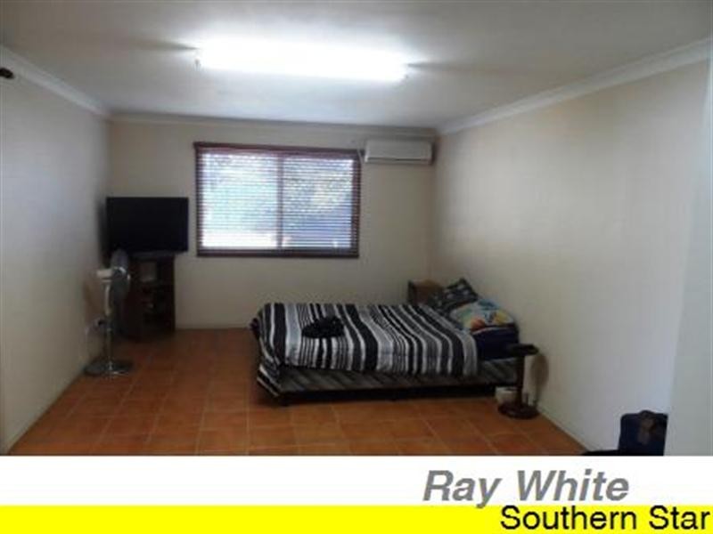 16 Grasmere Place, Kelmscott WA 6111