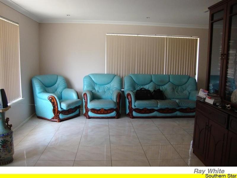 5 Slee Avenue, Kelmscott WA 6111