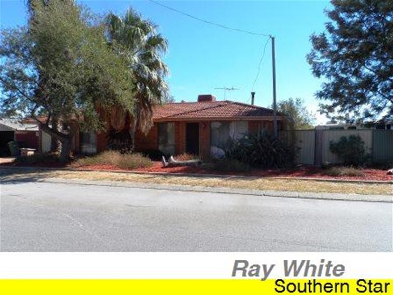 4 Smith Close, Armadale WA 6112