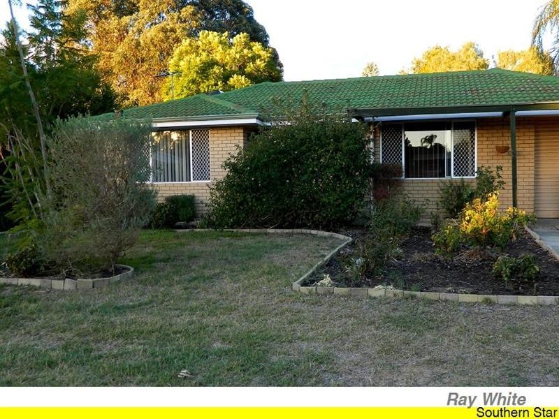 6 Silver Mallee Close, Camillo WA 6111