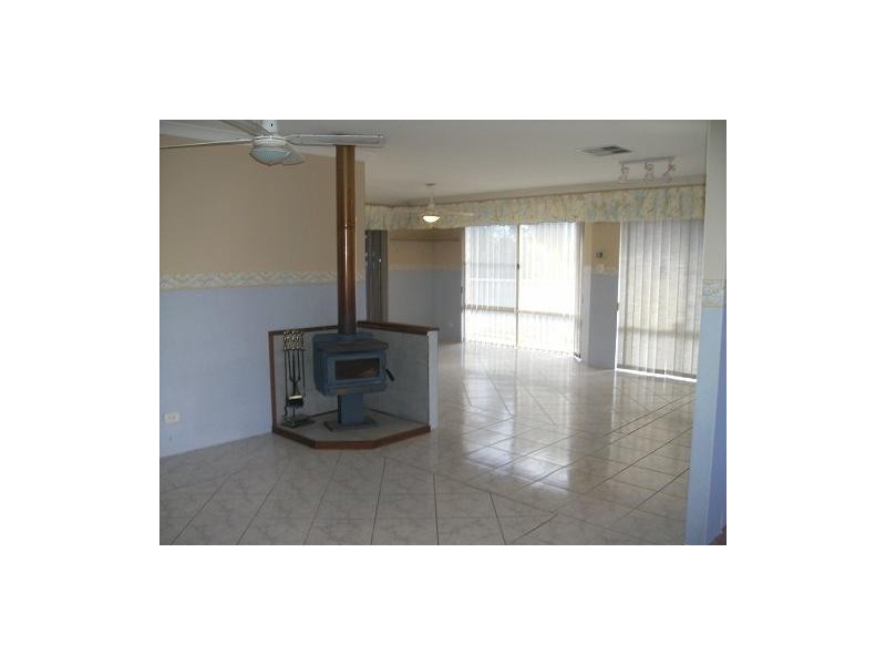 60 Chisholm Circle, Seville Grove WA 6112