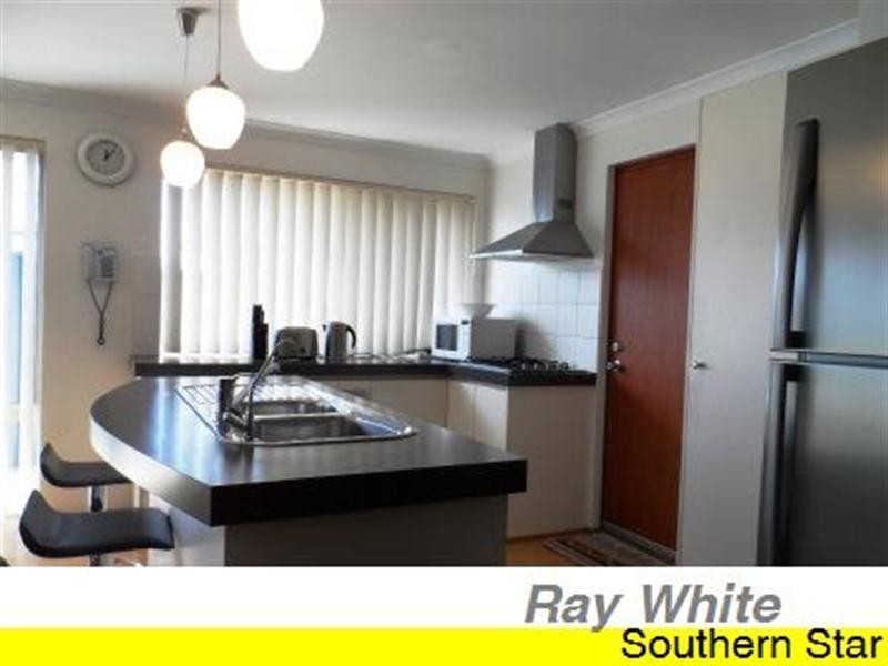 33 Plaistowe Boulevard, Byford WA 6122