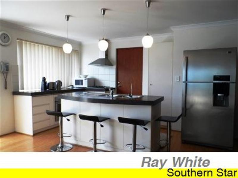 33 Plaistowe Boulevard, Byford WA 6122