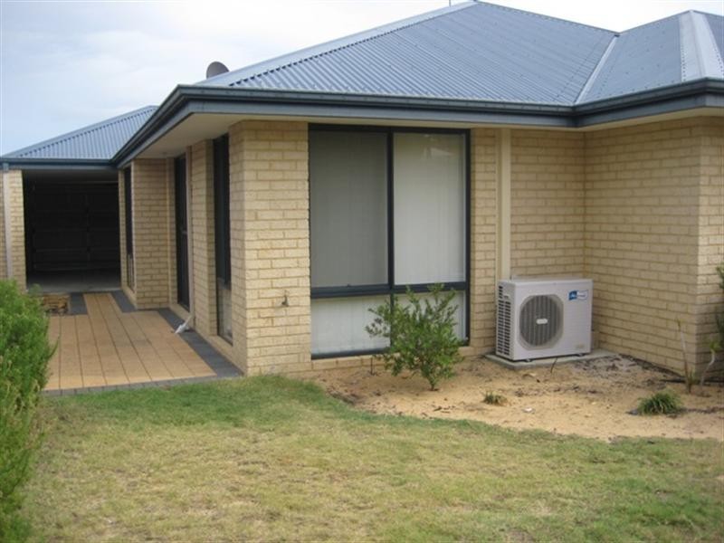 8 Sweets Link, Byford WA 6122