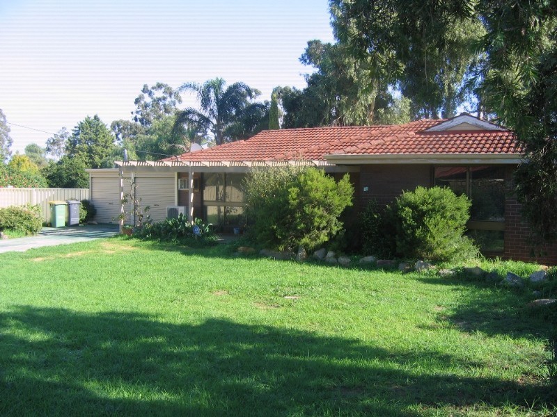 14 Windarra Avenue, Armadale WA 6112