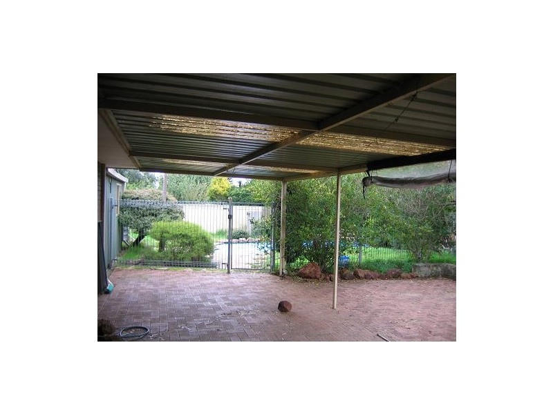 14 Windarra Avenue, Armadale WA 6112