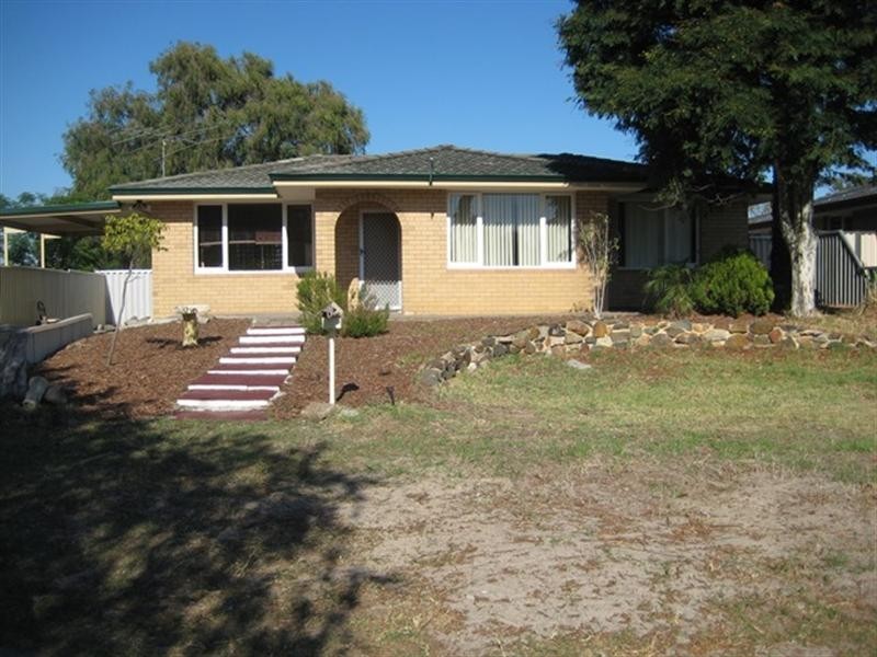 15 Webb Street, Gosnells WA 6110