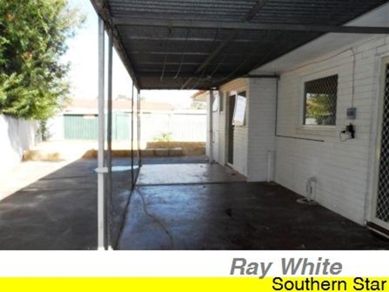 7 Megan Way, Camillo WA 6111