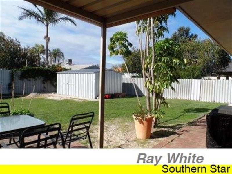 4 Hillman Court, Kelmscott WA 6111