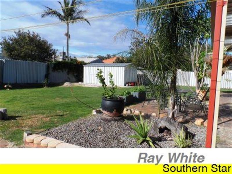 4 Hillman Court, Kelmscott WA 6111