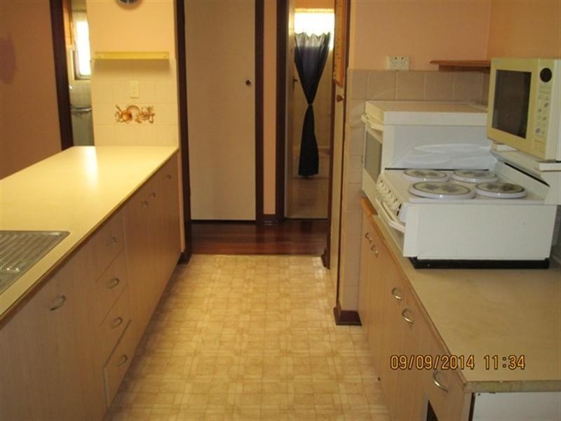 20 Elanora Road, Armadale WA 6112