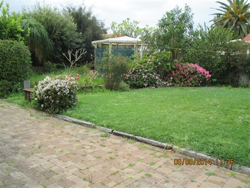 20 Elanora Road, Armadale WA 6112