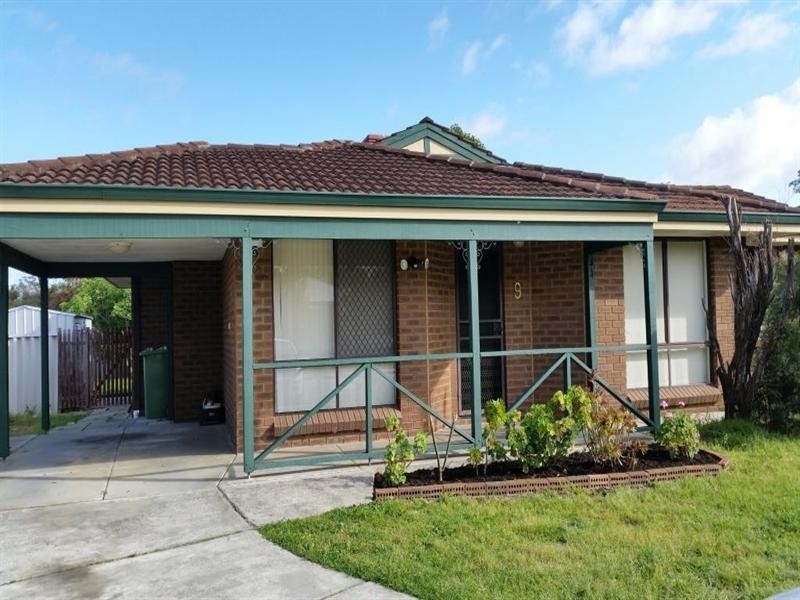 9 Excalibur Circle, Camillo WA 6111