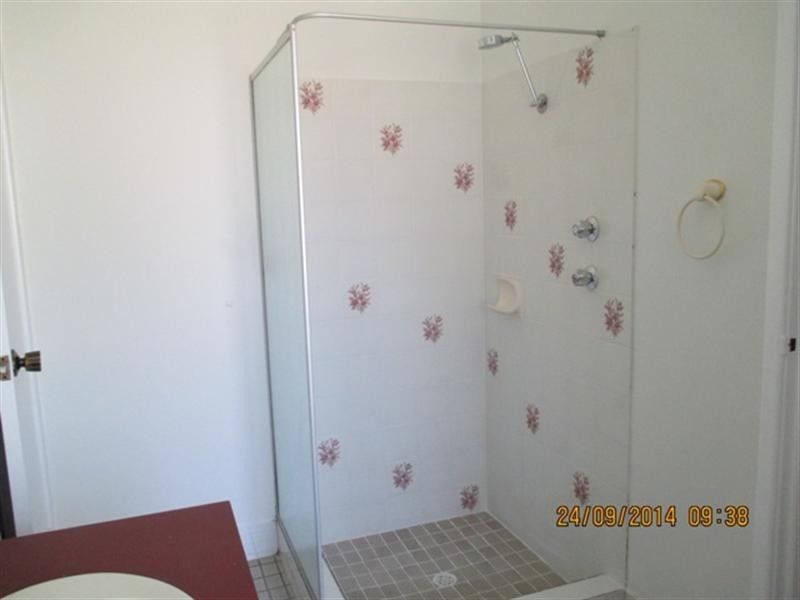 9 Excalibur Circle, Camillo WA 6111