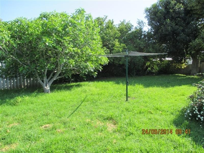 9 Excalibur Circle, Camillo WA 6111