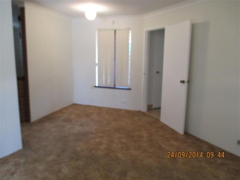 9 Excalibur Circle, Camillo WA 6111