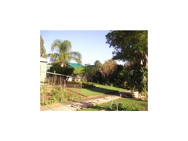 123 Forrest Road, Armadale WA 6112