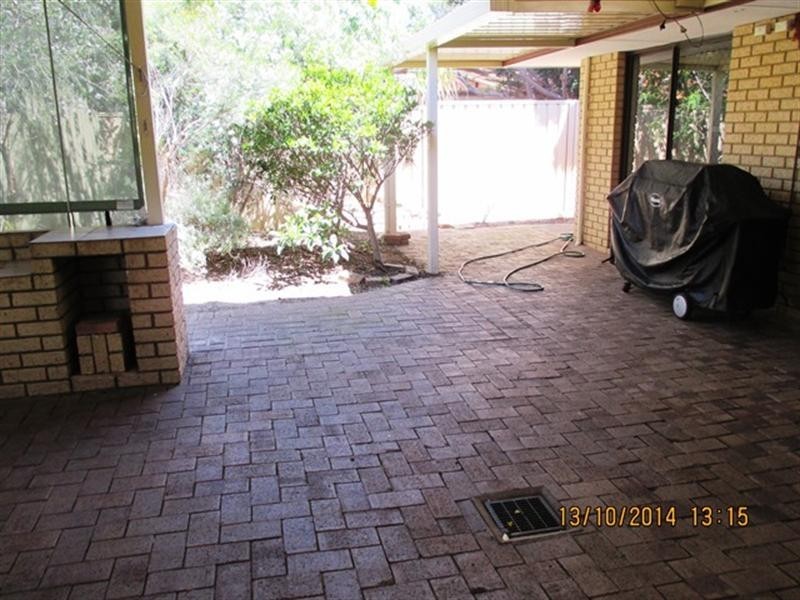 15 Fountains Court, Armadale WA 6112