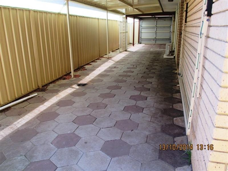 15 Fountains Court, Armadale WA 6112