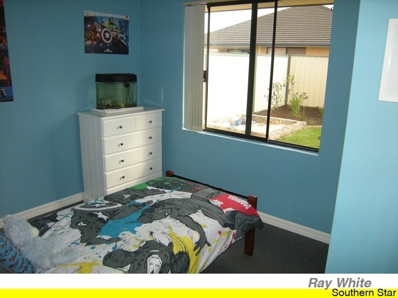 30 Fallon Place, Seville Grove WA 6112