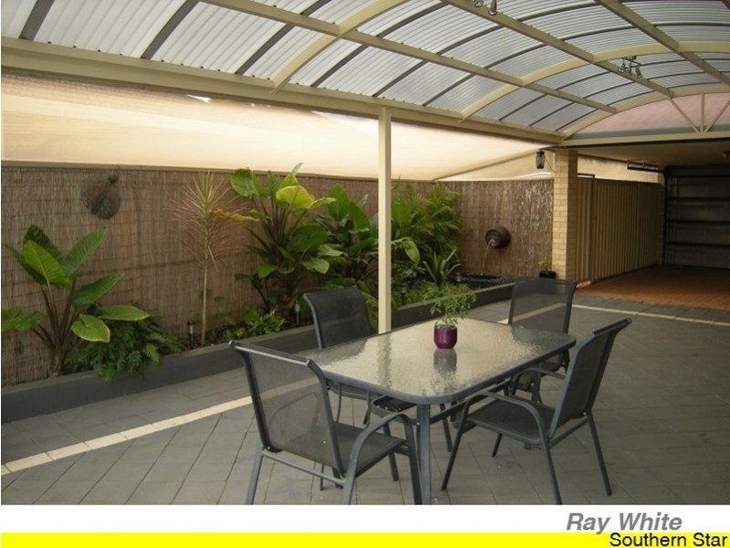 30 Fallon Place, Seville Grove WA 6112