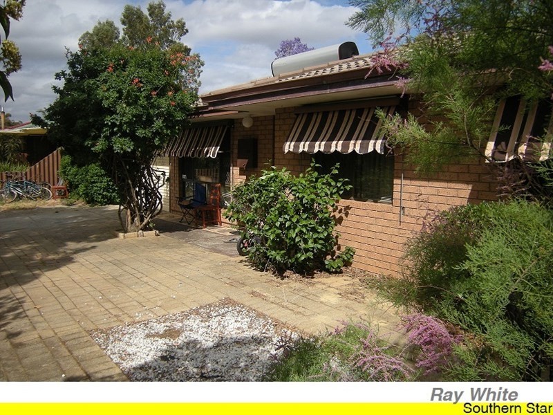 16 Duri Street, Armadale WA 6112