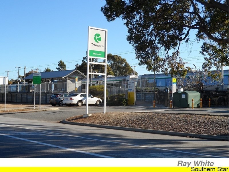 3 Hickson Avenue, Armadale WA 6112