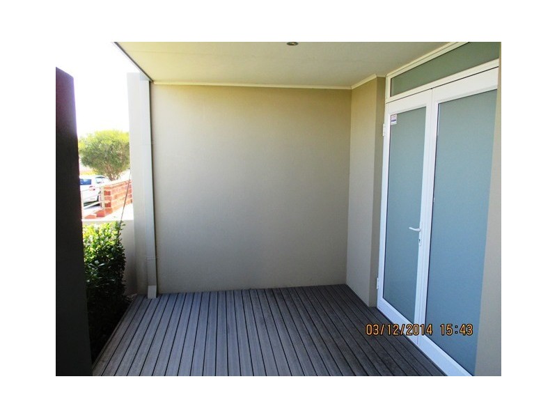 59 St Catherines Promenade, Champion Lakes WA 6111