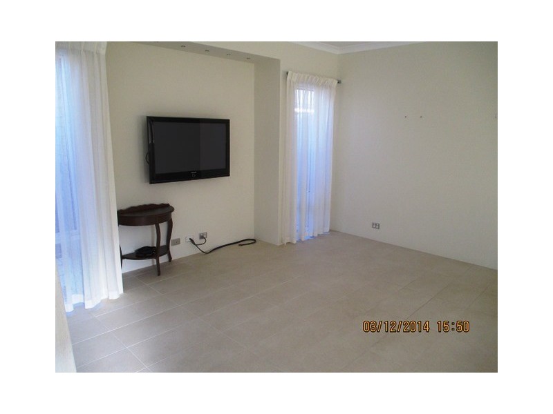 59 St Catherines Promenade, Champion Lakes WA 6111