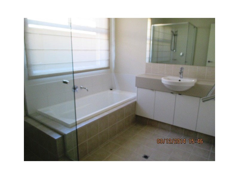 59 St Catherines Promenade, Champion Lakes WA 6111