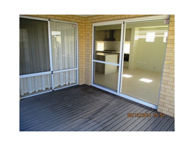 59 St Catherines Promenade, Champion Lakes WA 6111