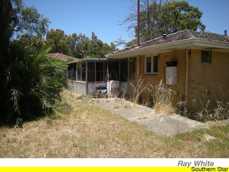 2 Kyogle Place, Armadale WA 6112